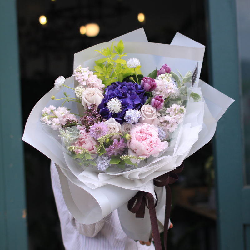 MYHC-09 Puffy Skirt 57×57cm (±2cm) Ensfarget blomsterpakkefilm