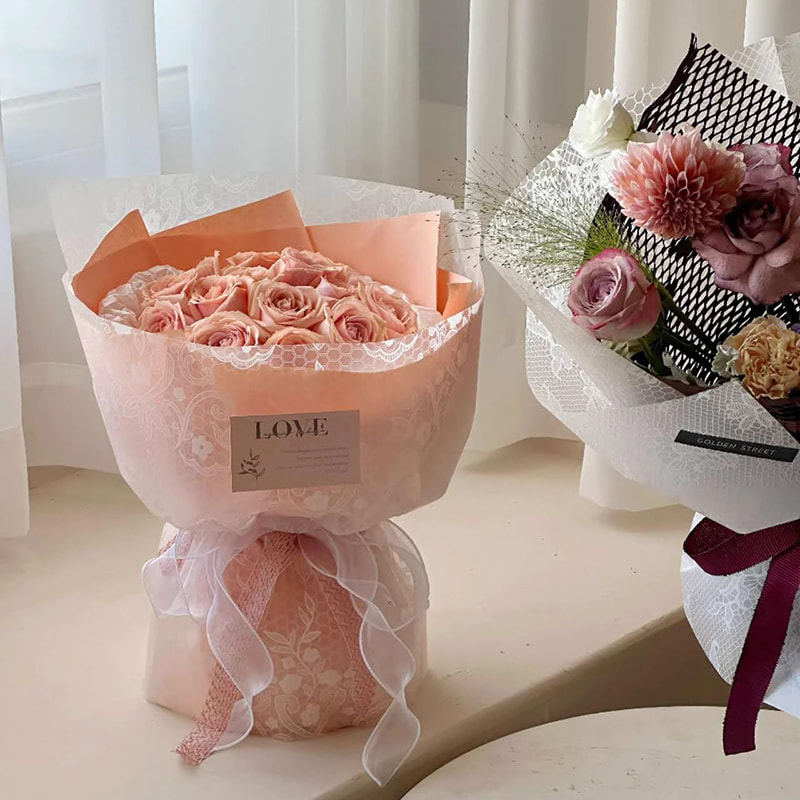 Nuosha blomsterinnpakningspapir i ulike mønstre og stiler