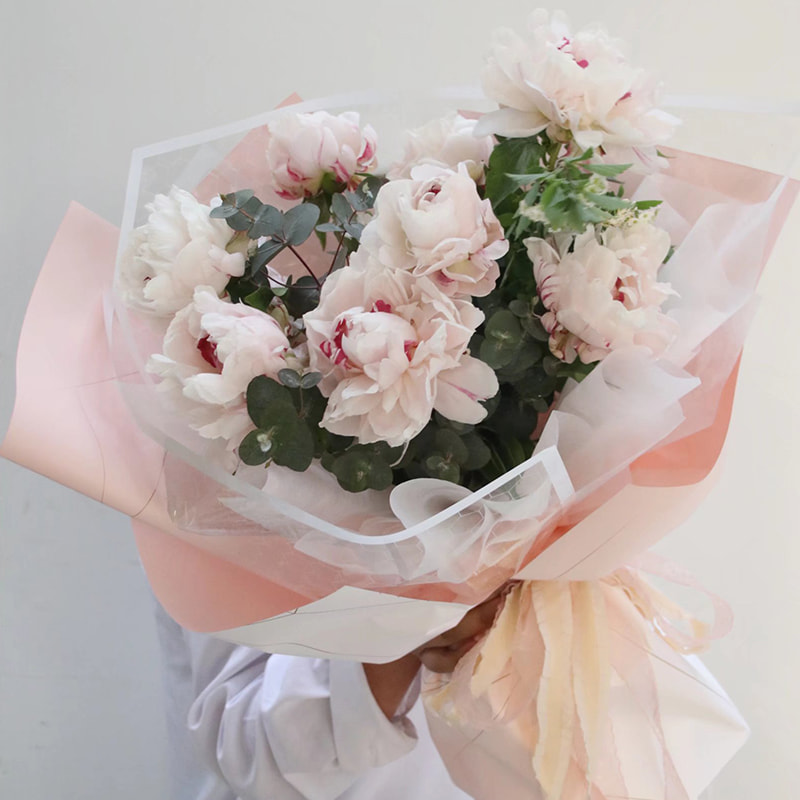 Fortykket ugjennomsiktig blomsterpapir i plast